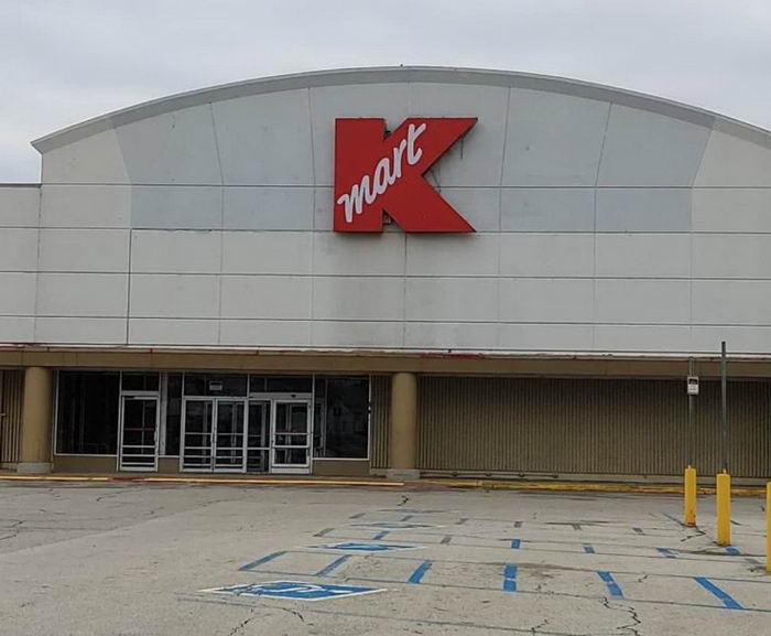 M&M Plaza (M & M Plaza) - Street View Of Old K-Mart (newer photo)